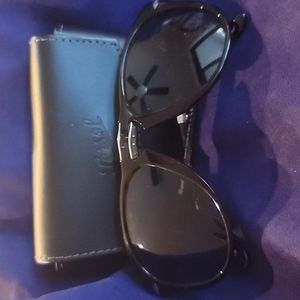 Persol foldable Unisex sunglasses with case